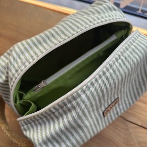 Kosmetyczka zielona – model próbny