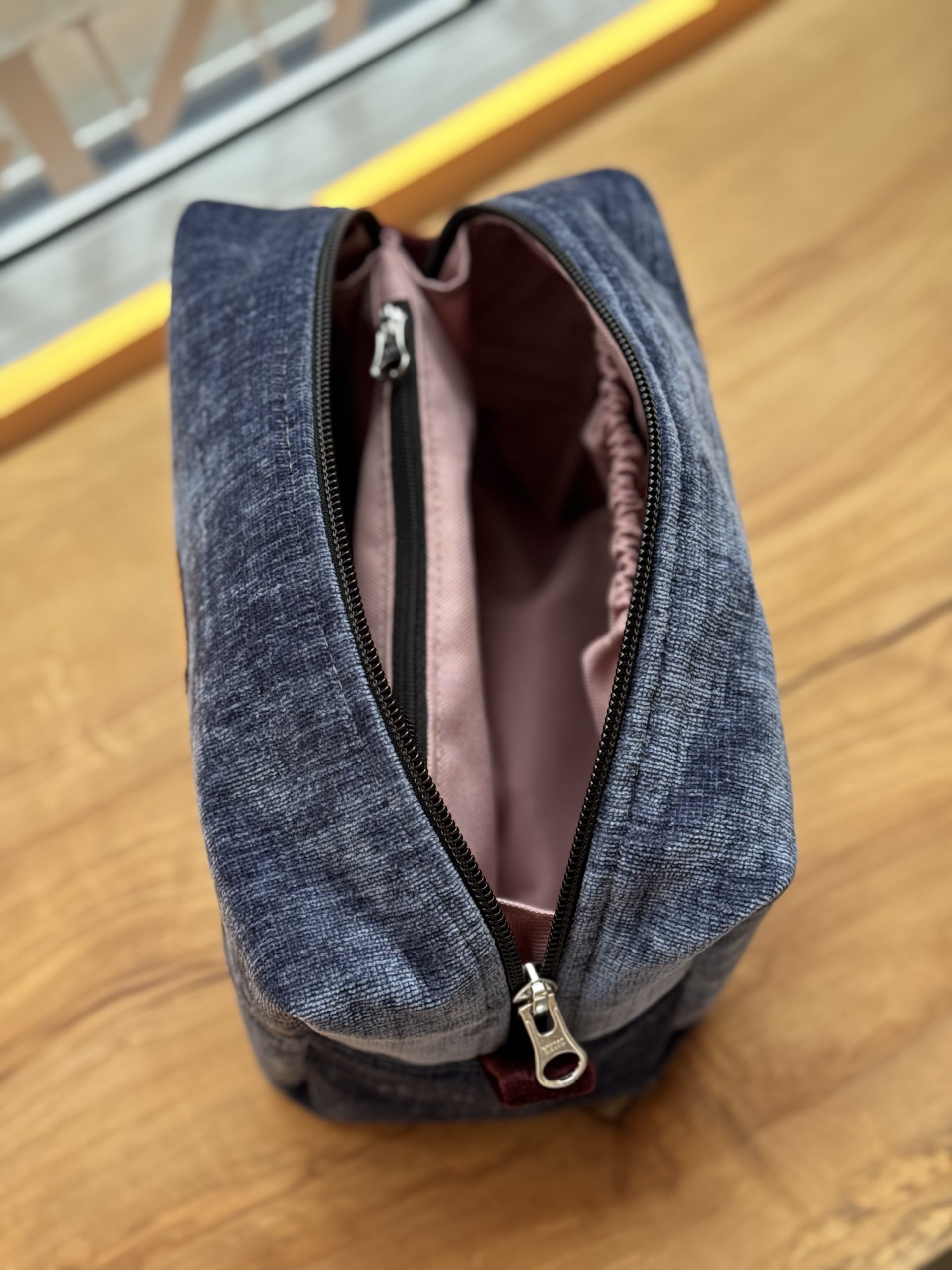 kosmetyczka niezapominajkowa - obrazek 2